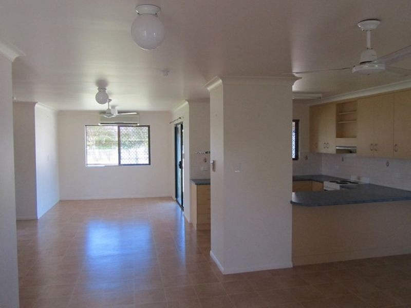 18 McHugh Street, Rural View QLD 4740
