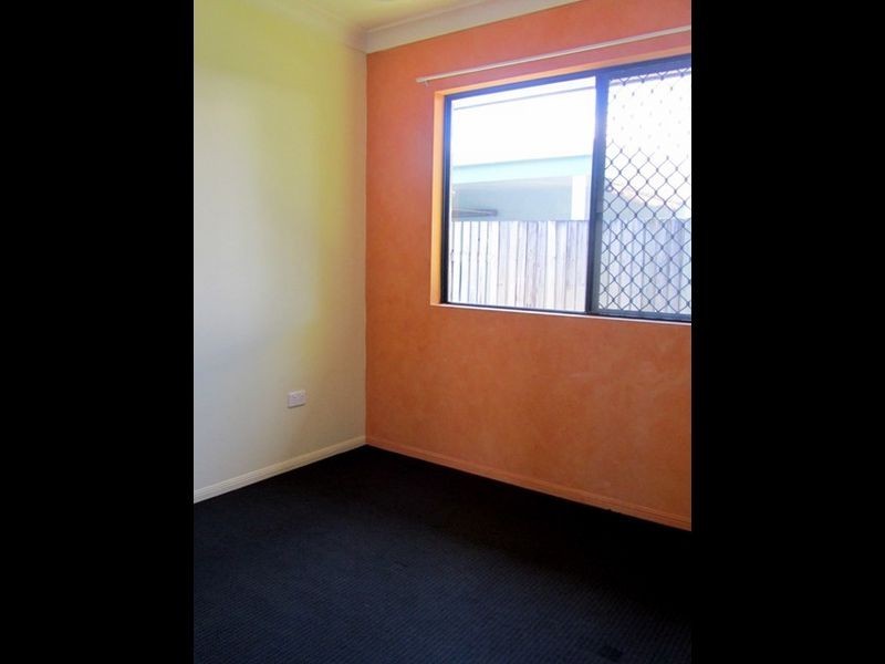 18 McHugh Street, Rural View QLD 4740