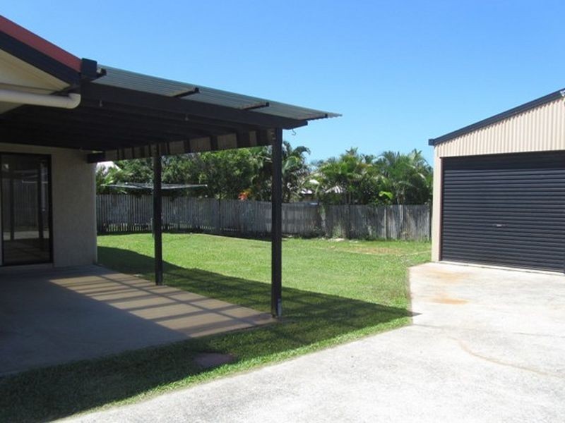 18 McHugh Street, Rural View QLD 4740