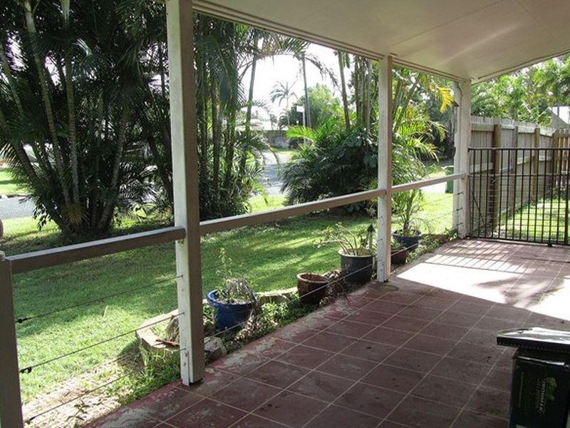 4 Elizabeth Drive, Bucasia QLD 4750