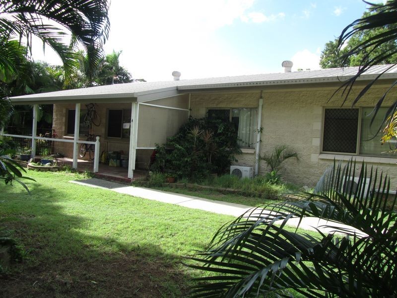 4 Elizabeth Drive, Bucasia QLD 4750