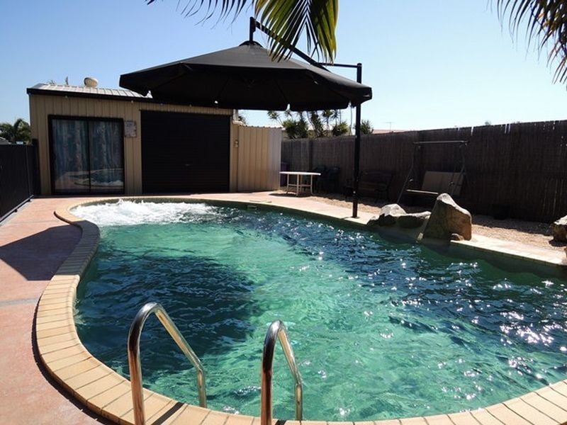 11 Dustwill Street, Eimeo QLD 4740