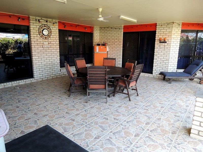 11 Dustwill Street, Eimeo QLD 4740