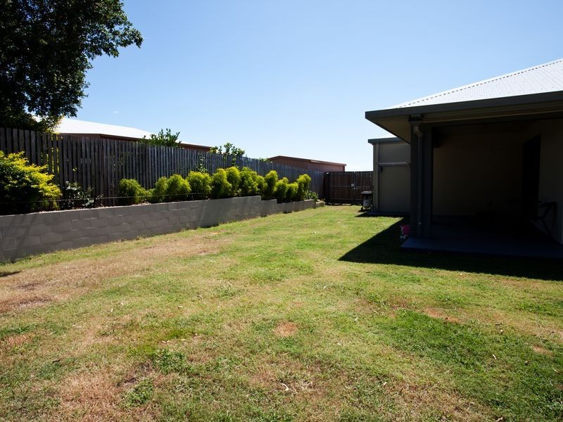 13 Helvellyn Street, Rural View QLD 4740