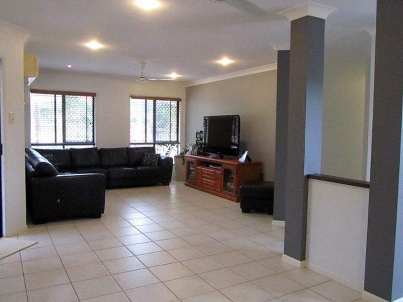 2 Mermaid Street, Shoal Point QLD 4750