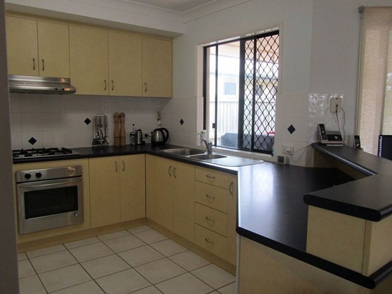 2 Mermaid Street, Shoal Point QLD 4750