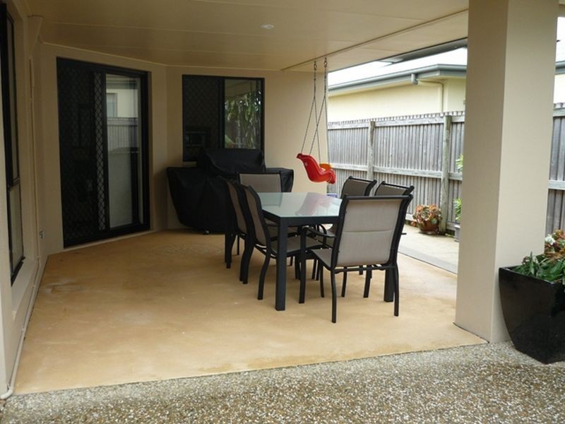 2 Mermaid Street, Shoal Point QLD 4750