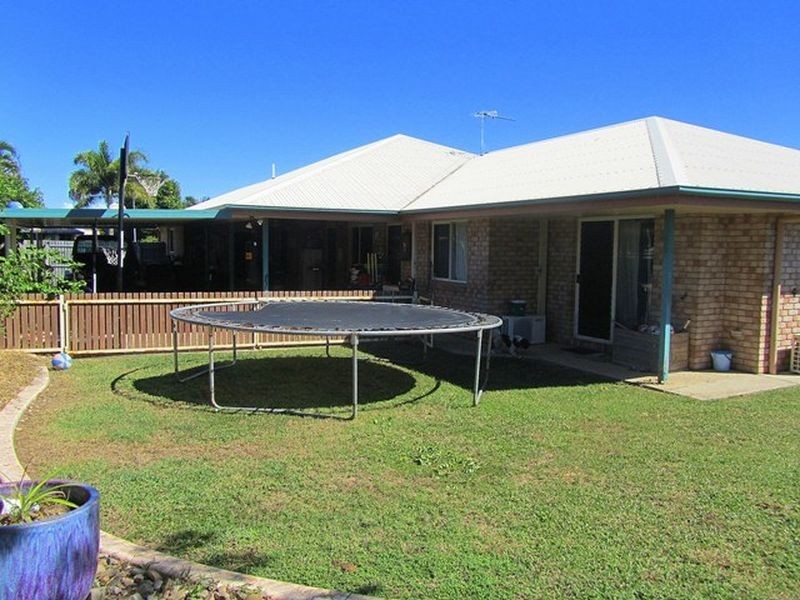 14 Nautilus Parade, Bucasia QLD 4750