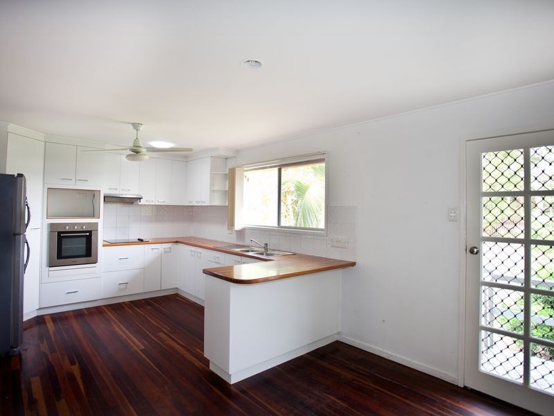 8 Gans Court, Eimeo QLD 4740