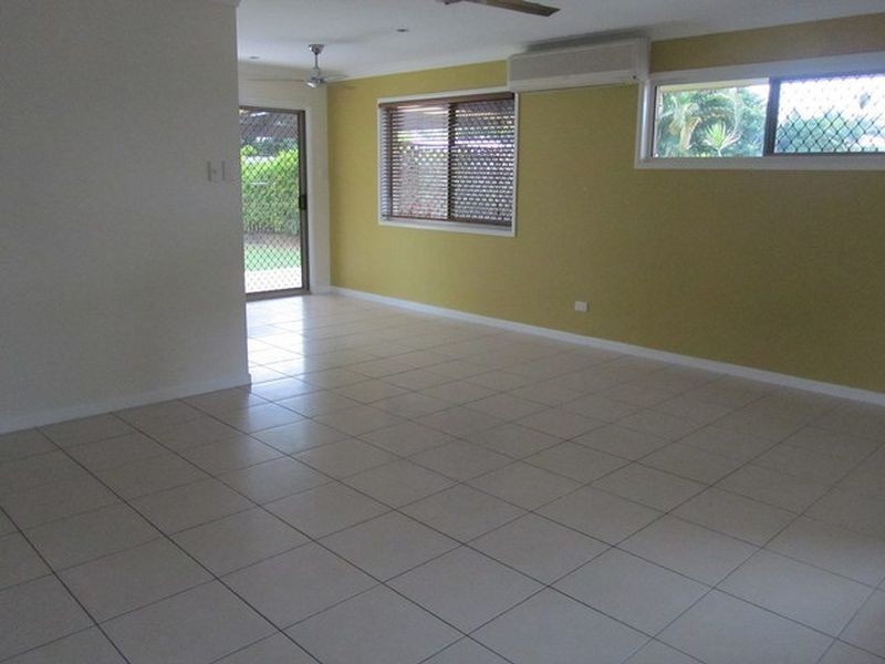 15 Elizabeth Drive, Bucasia QLD 4750