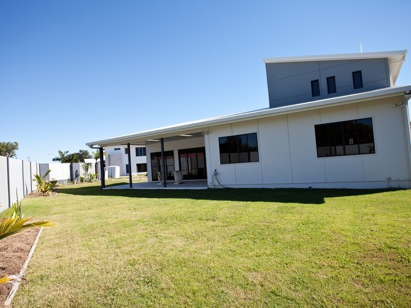 2 Turtle Place, Blacks Beach QLD 4740