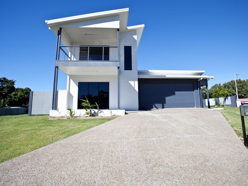 2 Turtle Place, Blacks Beach QLD 4740