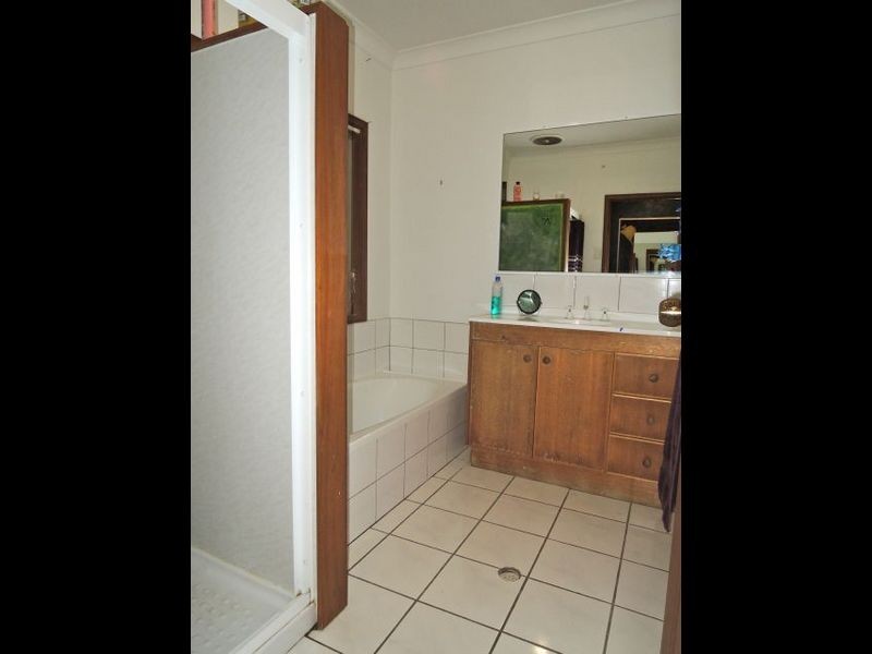 5 Cedar Court, Eimeo QLD 4740