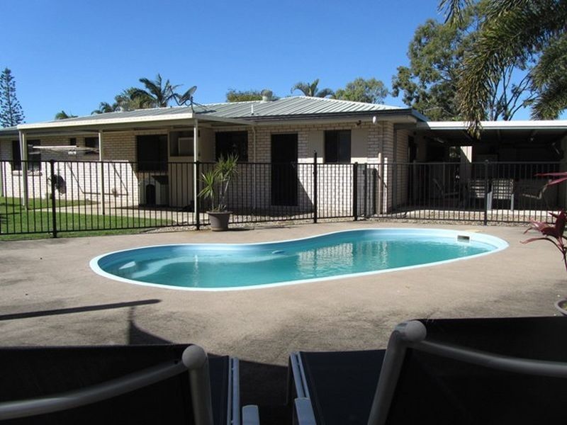 1 Lee Court, Bucasia QLD 4750