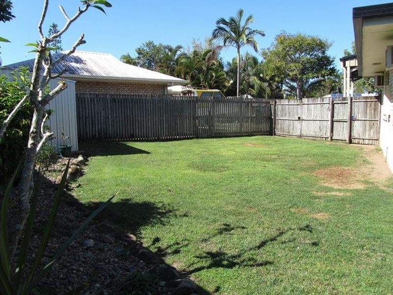 1 Lee Court, Bucasia QLD 4750