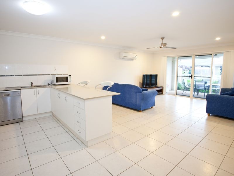 2/29 Coogee Terrace, Blacks Beach QLD 4740