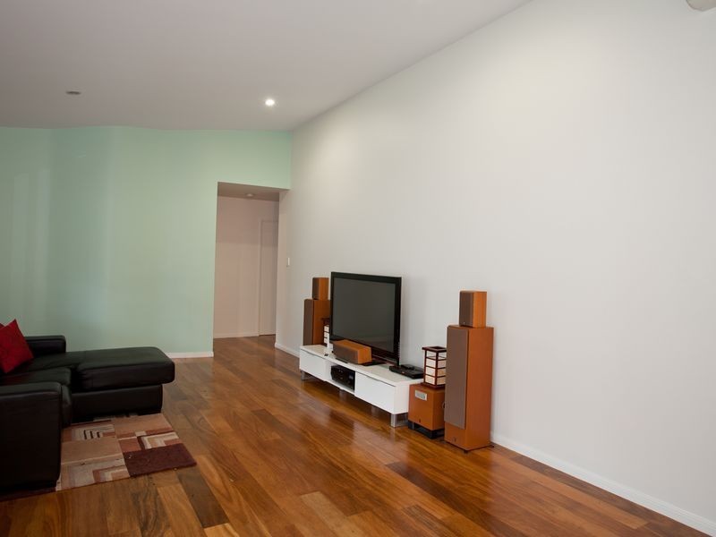 38 Montgomery Street, Rural View QLD 4740