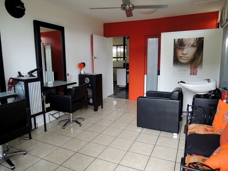 1 Fisher Street, Bucasia QLD 4750