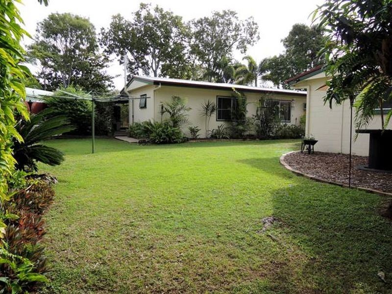 1 Fisher Street, Bucasia QLD 4750