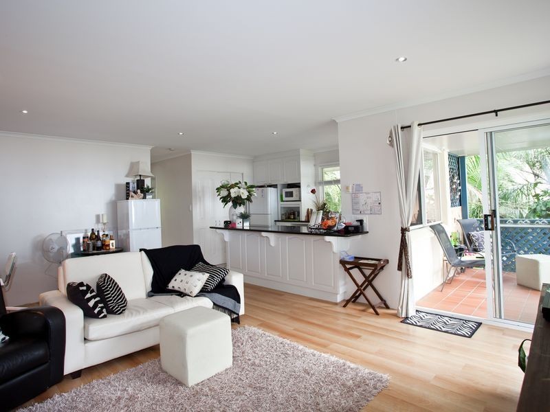 2/18 Beach Road, Dolphin Heads QLD 4740