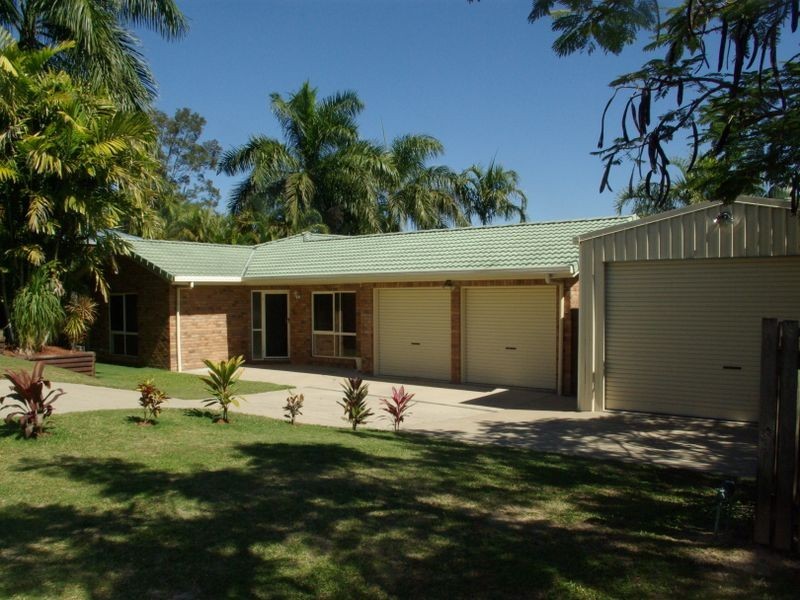 6 Hillcrest Street, Eimeo QLD 4740