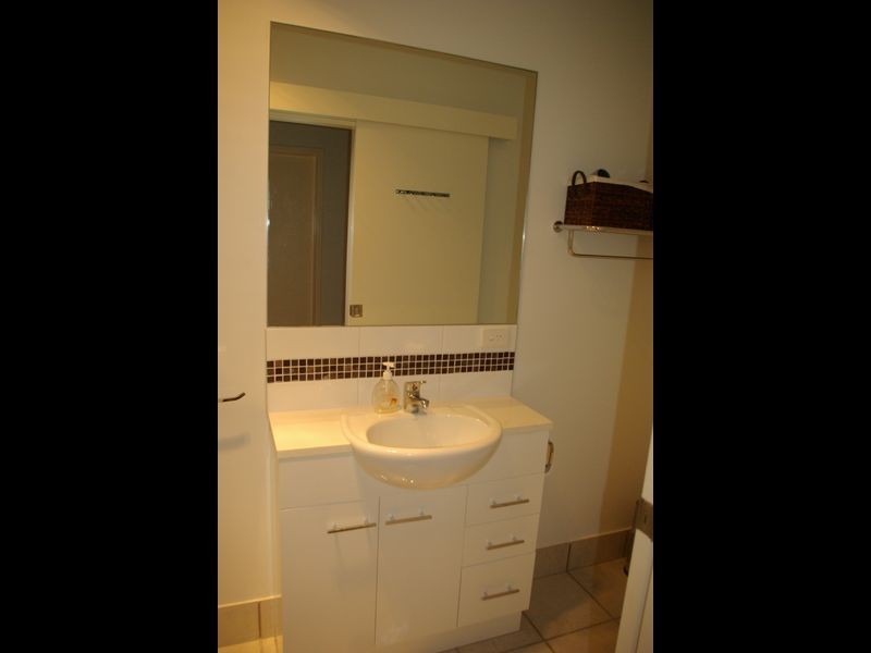 6 Hillcrest Street, Eimeo QLD 4740