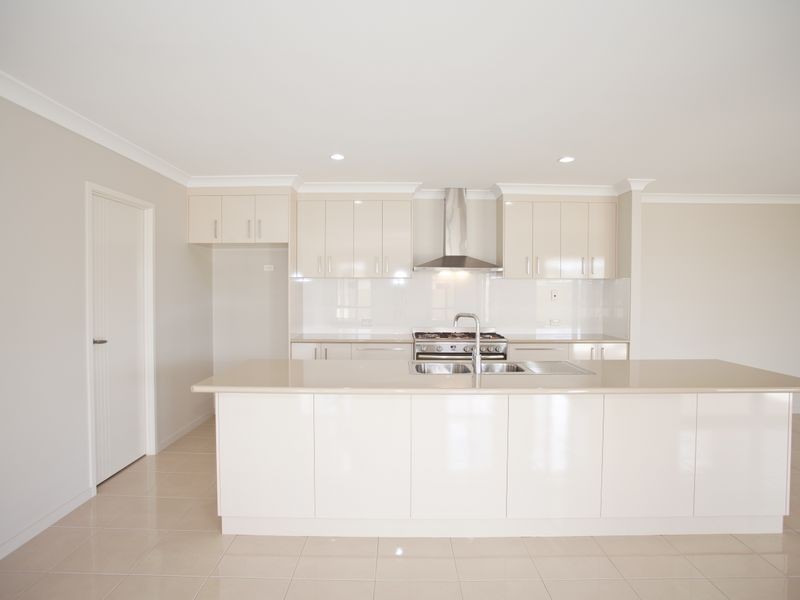 11 Bowden Crescent, Marian QLD 4753