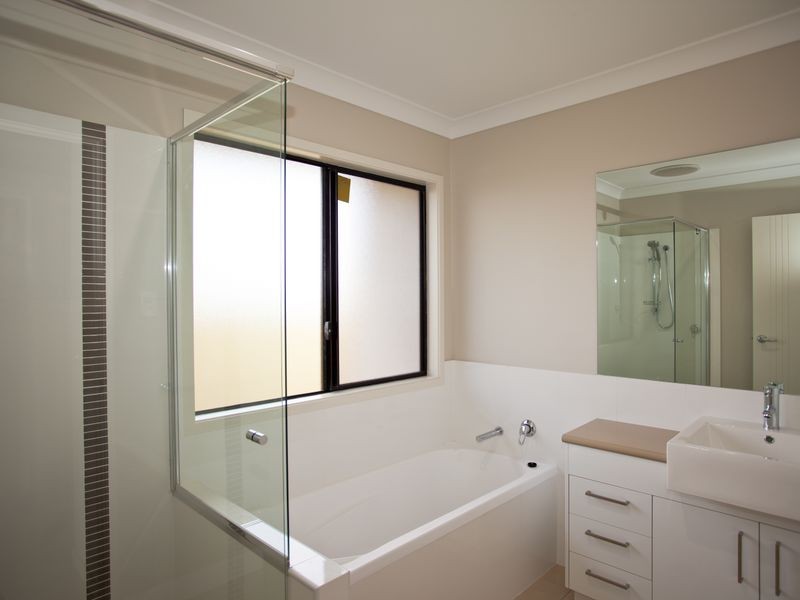 11 Bowden Crescent, Marian QLD 4753