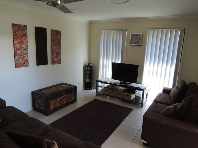 1 & 2 / 3 Bilgola Place, Blacks Beach QLD 4740