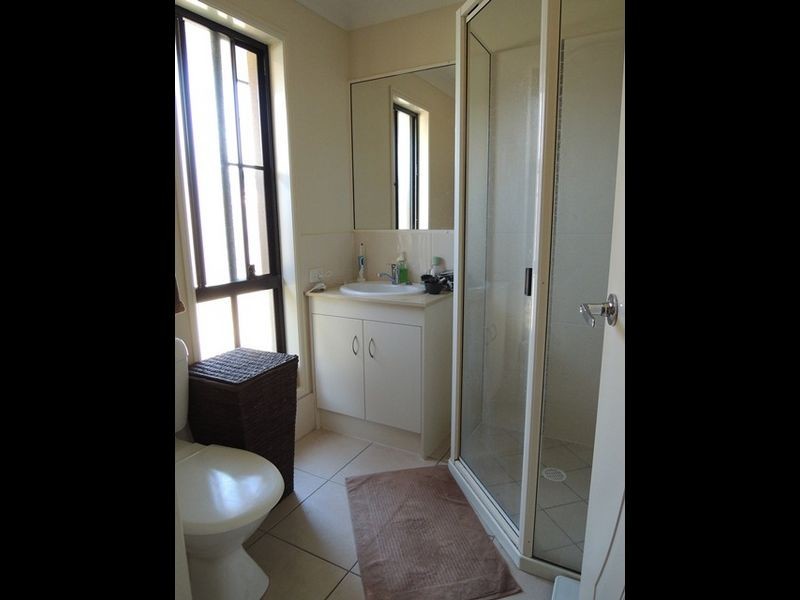 1 & 2 / 3 Bilgola Place, Blacks Beach QLD 4740