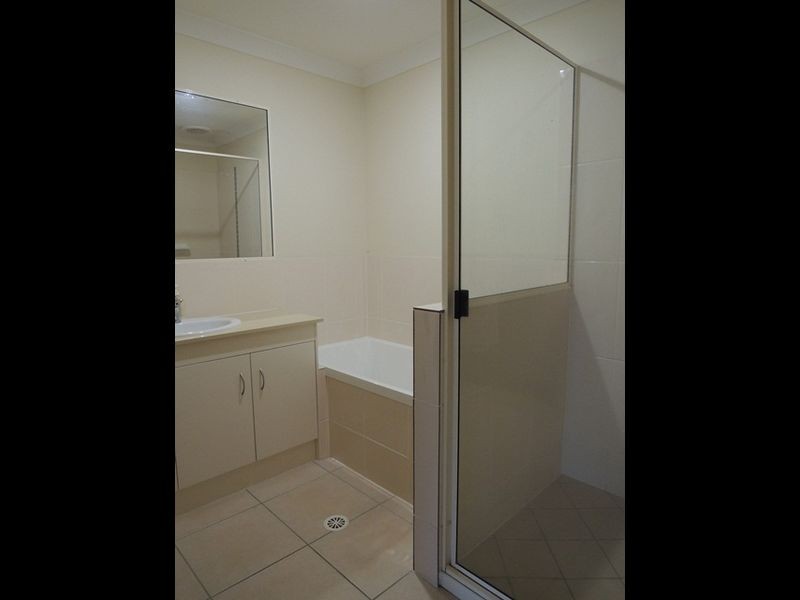 1 & 2 / 3 Bilgola Place, Blacks Beach QLD 4740