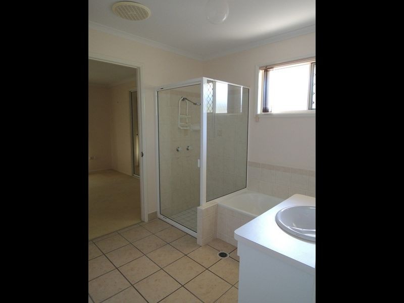 34 Elizabeth Drive, Bucasia QLD 4750