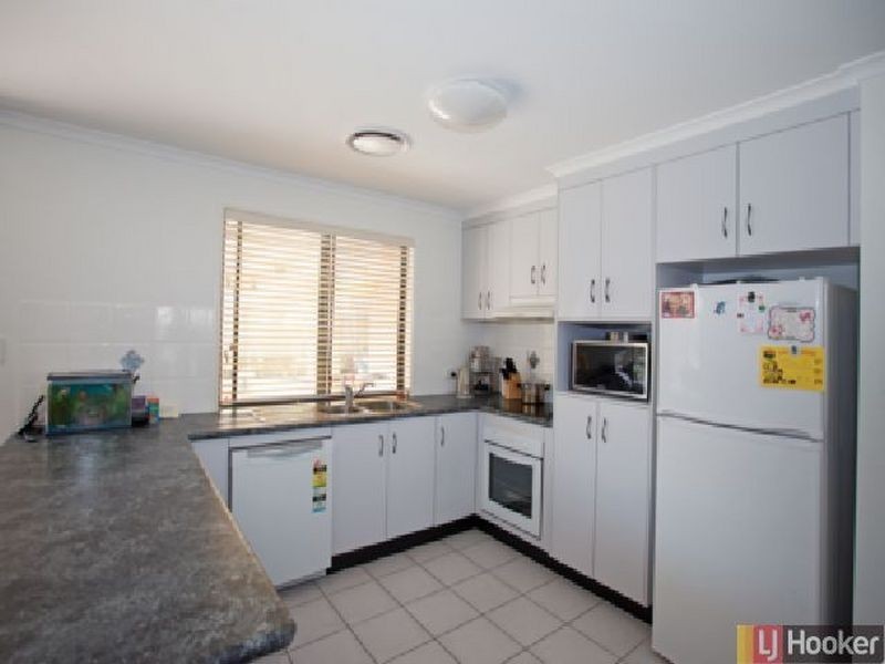 15 Kinghorn Court, Eimeo QLD 4740