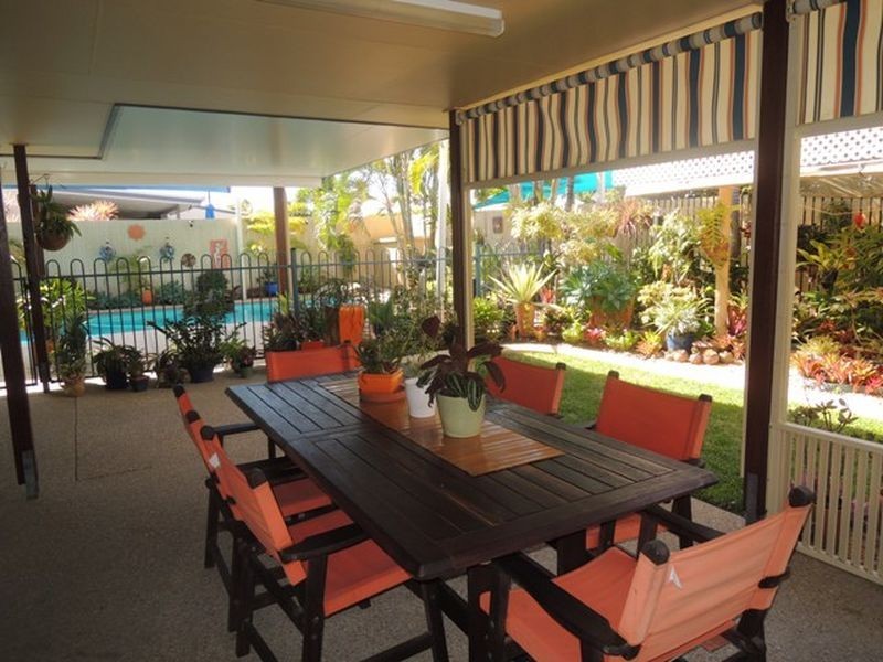 15 Beachside Place, Shoal Point QLD 4750