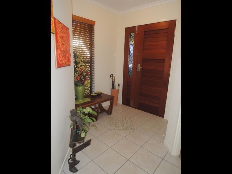 15 Beachside Place, Shoal Point QLD 4750