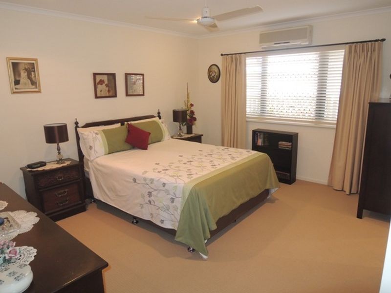 15 Beachside Place, Shoal Point QLD 4750