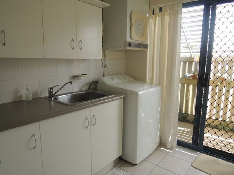 15 Beachside Place, Shoal Point QLD 4750