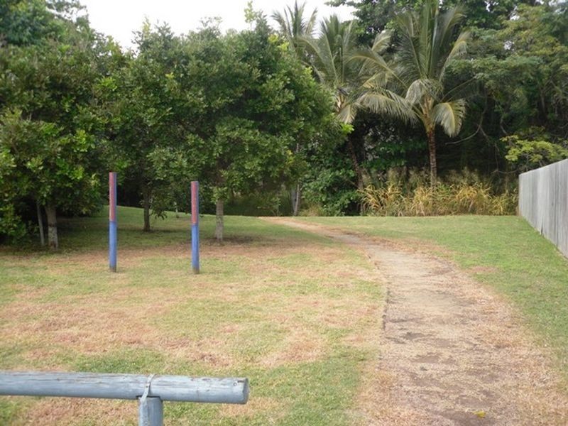 15 Beachside Place, Shoal Point QLD 4750