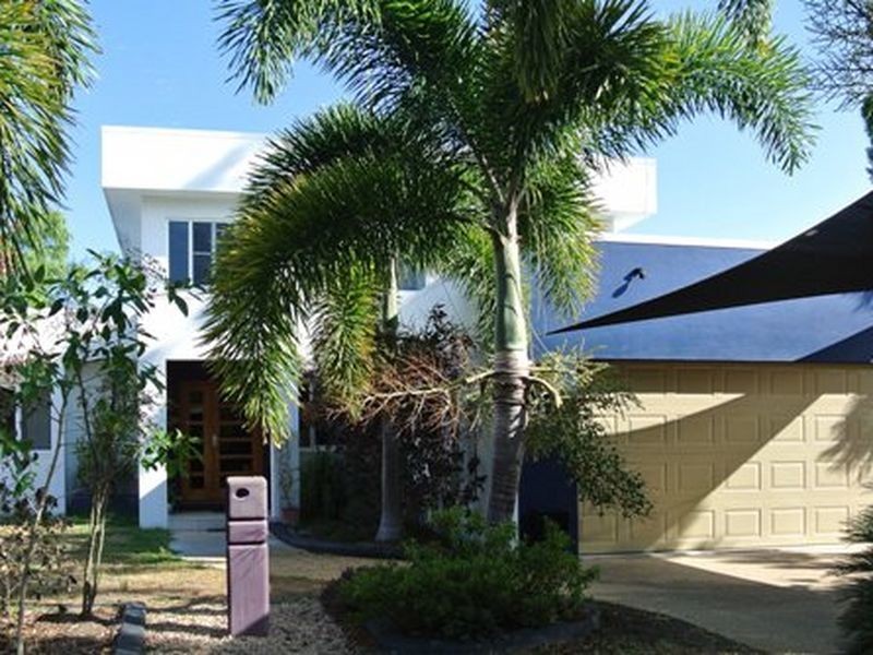 8 Portside Place, Shoal Point QLD 4750