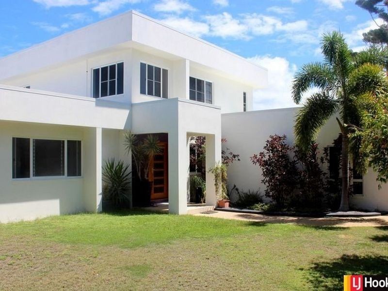 8 Portside Place, Shoal Point QLD 4750