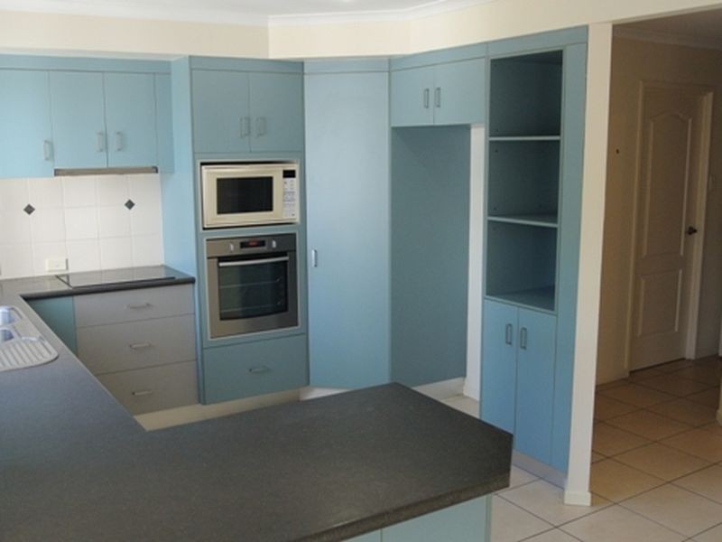 8 Portside Place, Shoal Point QLD 4750