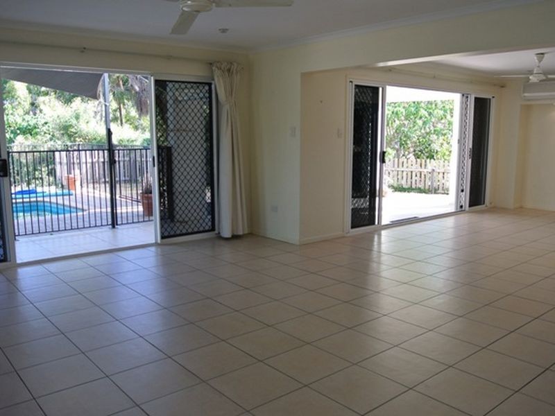 8 Portside Place, Shoal Point QLD 4750