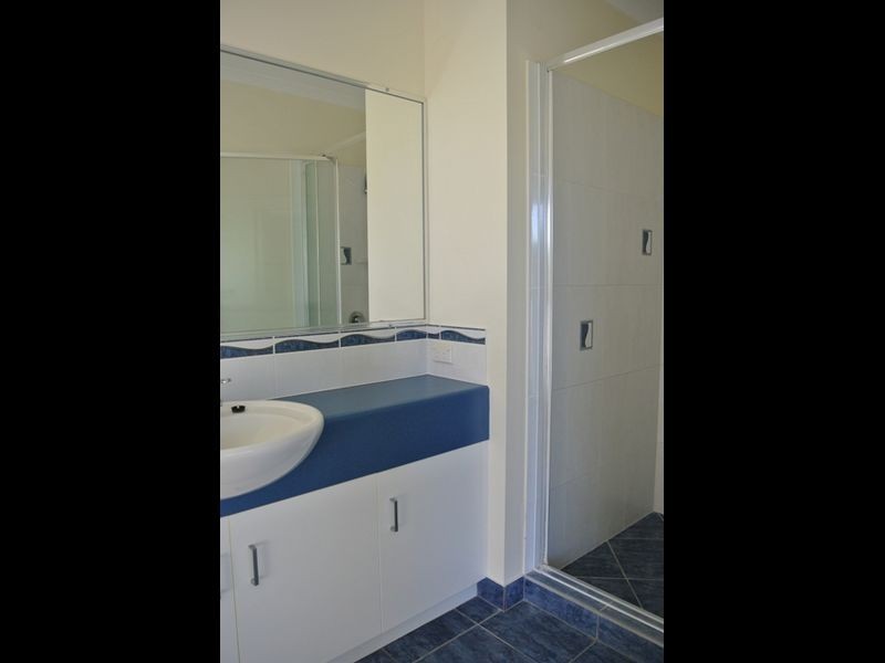 8 Portside Place, Shoal Point QLD 4750