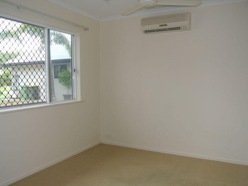 8 Portside Place, Shoal Point QLD 4750