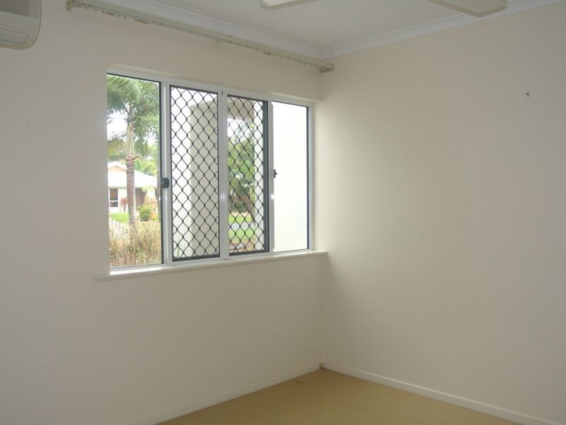 8 Portside Place, Shoal Point QLD 4750