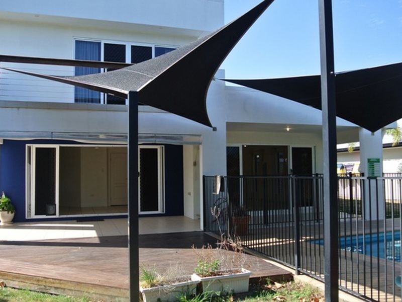 8 Portside Place, Shoal Point QLD 4750