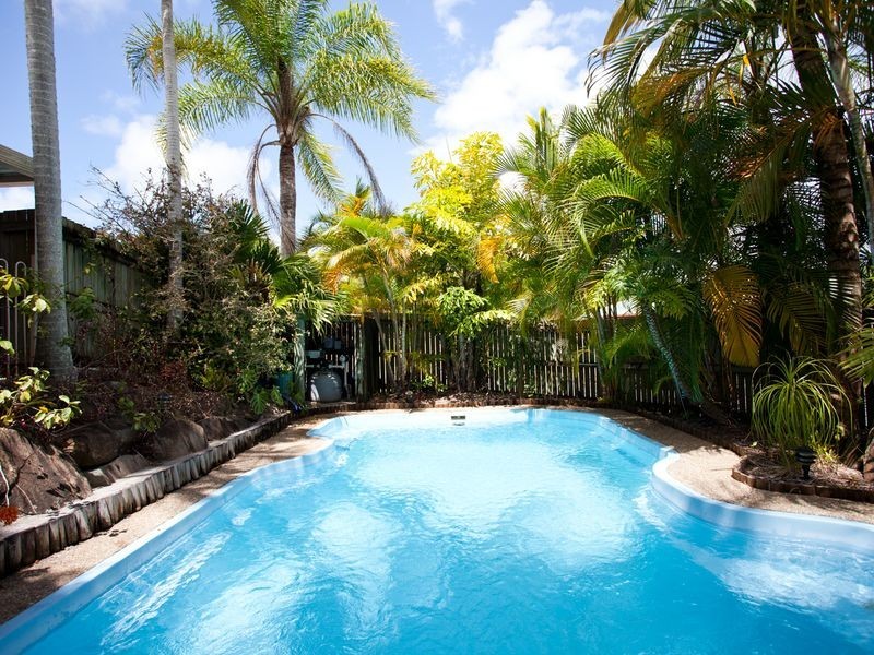 7 Danelles Way, Eimeo QLD 4740