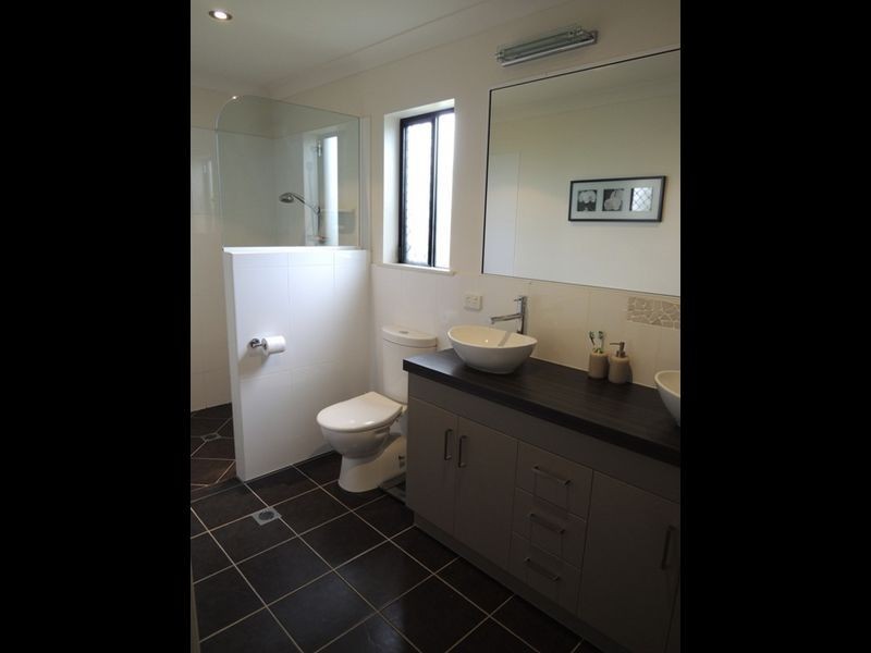 43 Hinze Circuit, Rural View QLD 4740