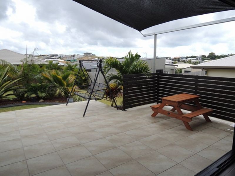 43 Hinze Circuit, Rural View QLD 4740