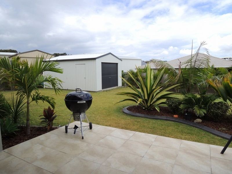 43 Hinze Circuit, Rural View QLD 4740